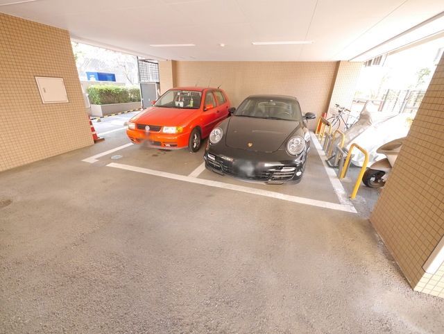 駐車場　★詳細はタウウンハウジング多摩センターまでお問合せ下さい★