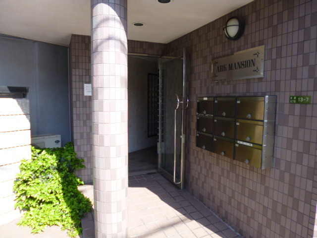 エントランス　入口部分もキレイですね。