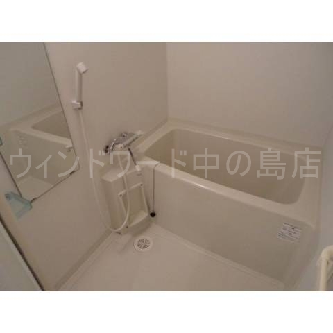 バス・シャワールーム　詳細は、ウィンドワード中の島までご相談下さい。