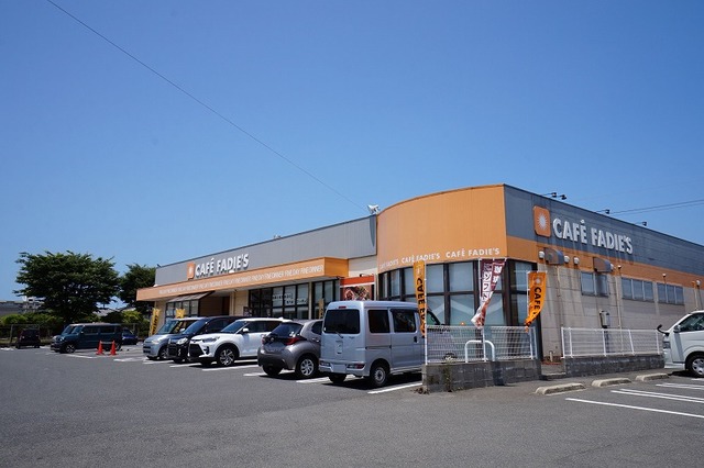 スーパー　ファディ　本城店（スーパー）まで500m