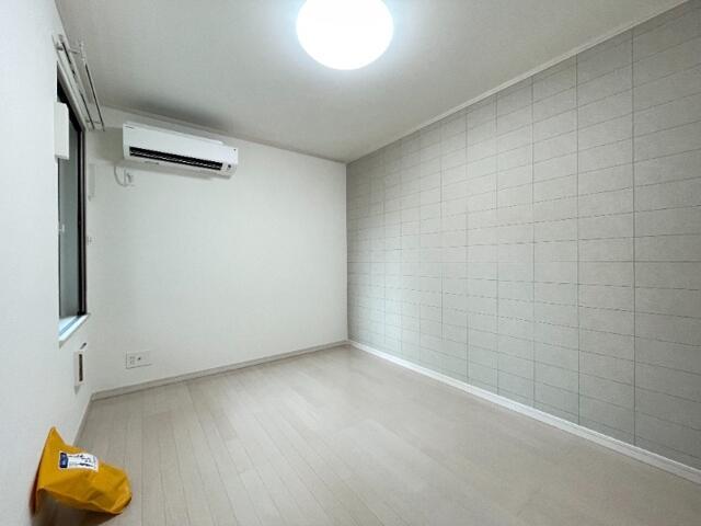 居室・リビング　?