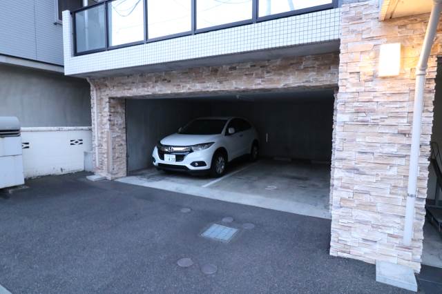 駐車場　駐車場★