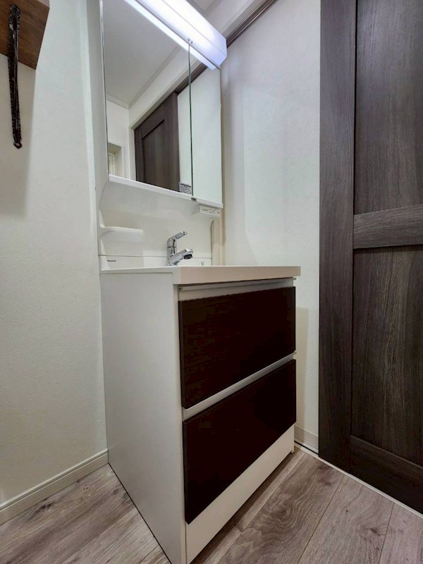 洗面設備　洗面台完備！