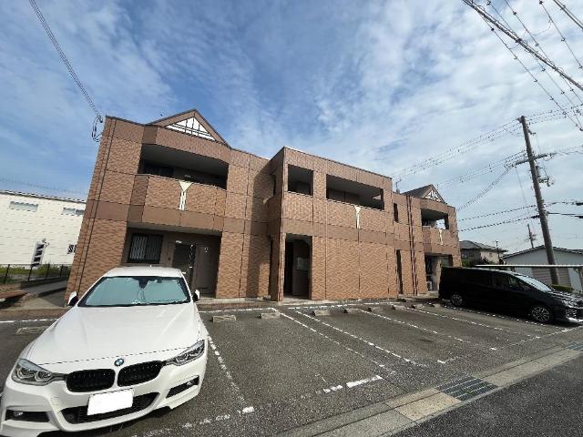 エントランス　外観写真（昼）