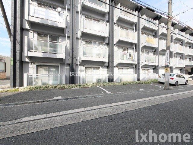 駐車場　駐車スペースもあります