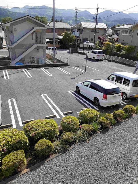 駐車場　駐車場