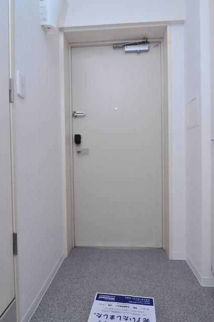 玄関　?