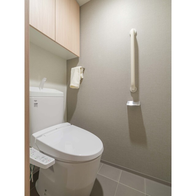 トイレ　【家具・家電の備え付けはありません】