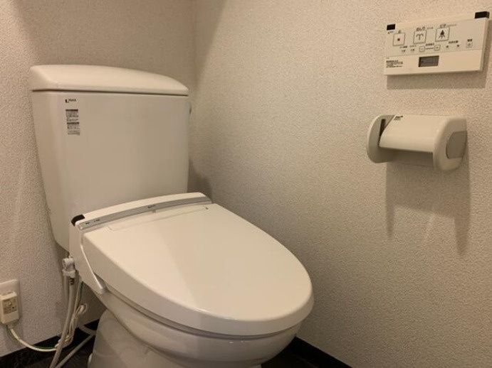 トイレ　（別タイプ参考写真）アルテシモヴァレント　文京区白山3