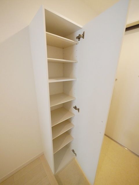 玄関　同シリーズ