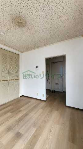 居室・リビング　別部屋参考写真となります。