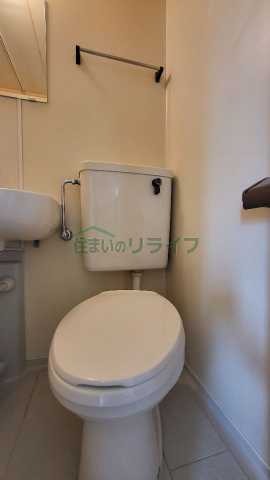 トイレ　別部屋参考写真となります。