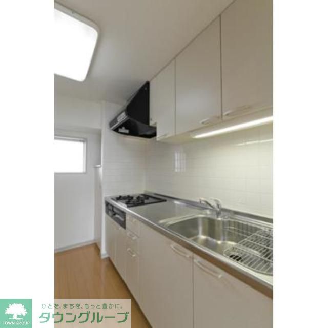 キッチン　※写真は同タイプ住戸です。