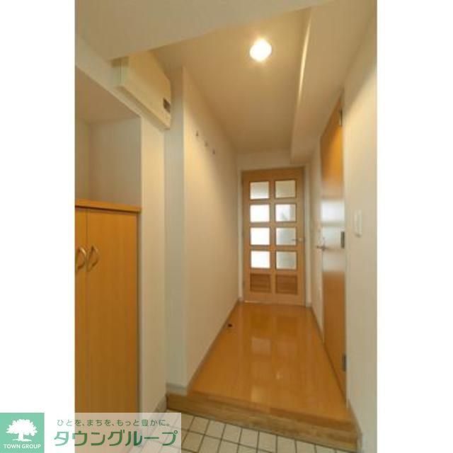 玄関　※写真は同タイプ住戸です。
