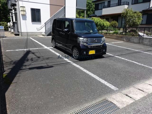 駐車場　駐車場