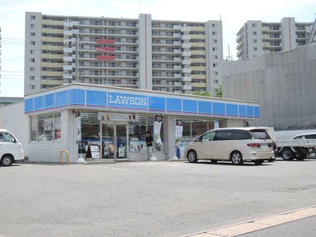 コンビニ　ローソン（コンビニ）まで110m