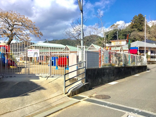 幼稚園・保育園　いづみ保育園（幼稚園・保育園）まで586m
