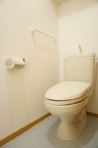 トイレ　コンパクトで使いやすいトイレです