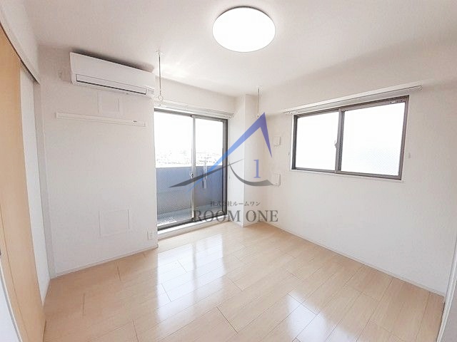 居室・リビング　洋室のお部屋です。
