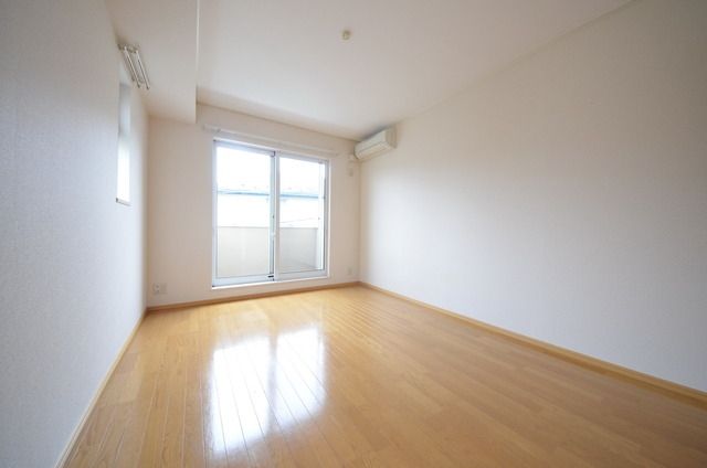 その他部屋・スペース　★大きな窓の、明るいお部屋です★