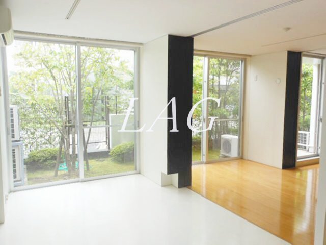 居室・リビング　洋室のお部屋です。