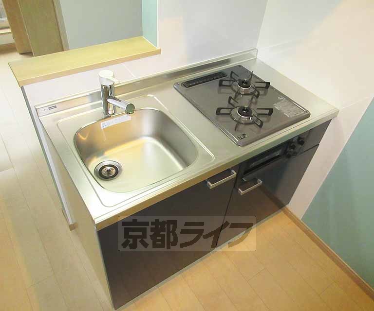 キッチン　２口ガスコンロでお料理も捗ります。