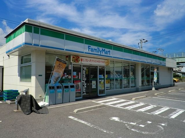 コンビニ　ファミリーマート福川南町店（コンビニ）まで1600m