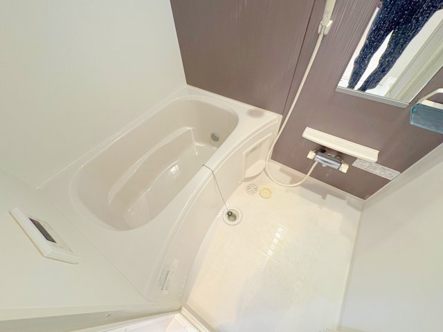 バス・シャワールーム　※同建物の類似写真となります。