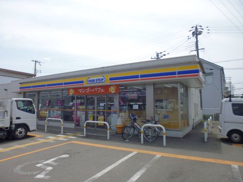 コンビニ　ミニストップ神戸玉津町店（コンビニ）まで904m