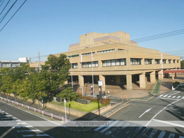 その他　高石市役所（その他）まで306m