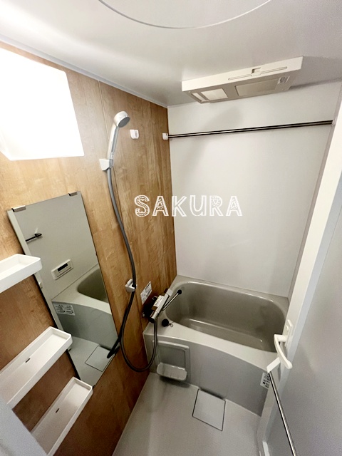バス・シャワールーム　雨の日でも安心の浴室乾燥機付きです♪