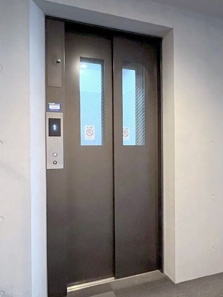 その他共有部分　エレベーター付きで上り下り楽々♪