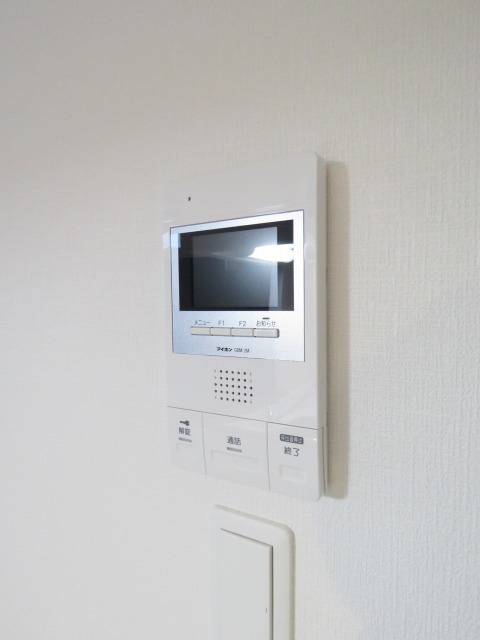 セキュリティ　来客の顔が見えて安心！TVモニターホン付きです♪
