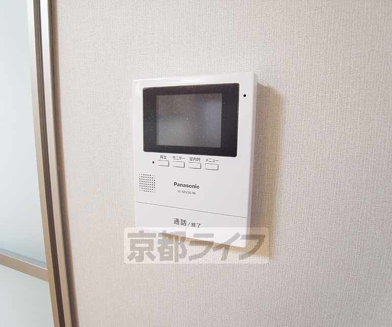セキュリティ　ＴＶモニターホン付きで急な来客にも対応出来ます。