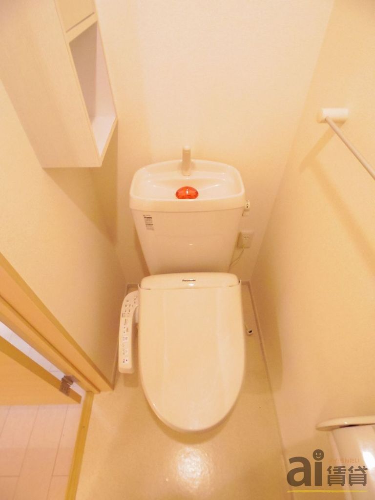 トイレ　※同仕様写真