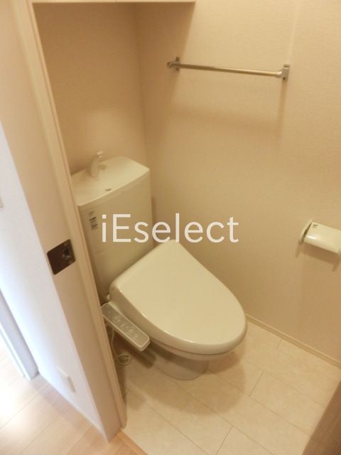 トイレ　ウォシュレット付きのトイレです