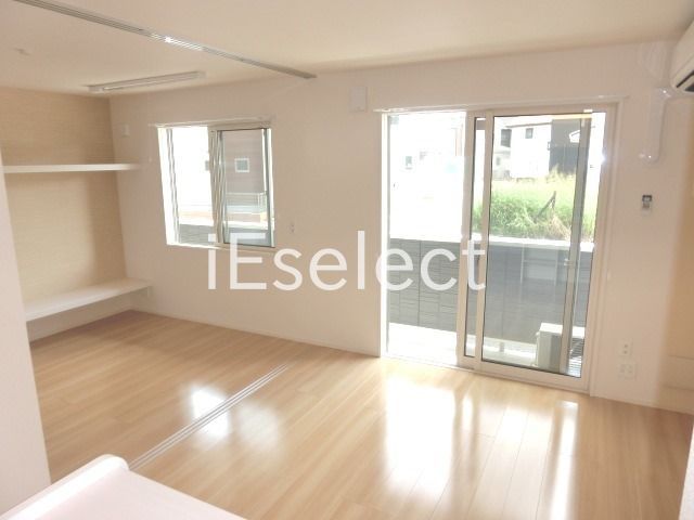 居室・リビング　日当り良好なお部屋です