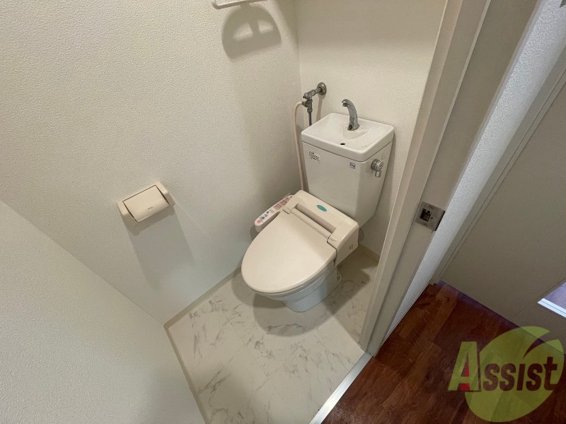 トイレ　トイレです。ウォシュレット付を探している方、おすすめです。
