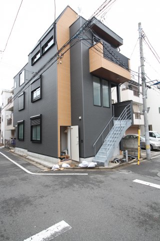 建物外観　コンプレイス駒込　北区中里1
