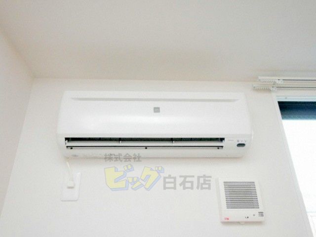 その他設備　夏も快適なエアコン付きです♪