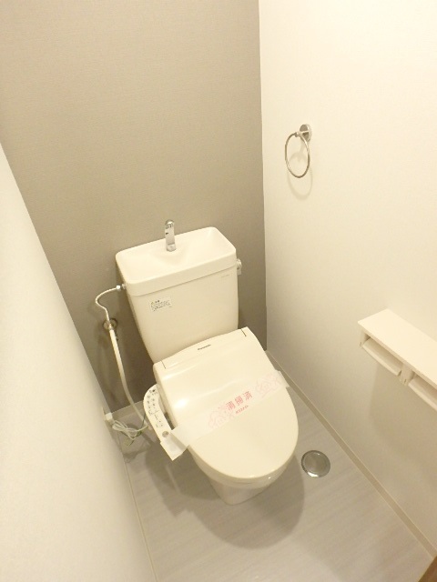 トイレ　★過去募集時の写真です★洗浄・暖房機能付便座トイレ★