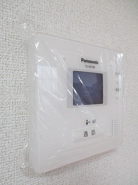 セキュリティ　モニター付きインターホン