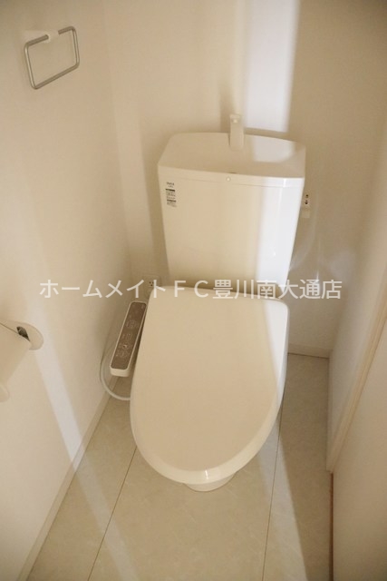 トイレ　同型別部屋写真（反転）