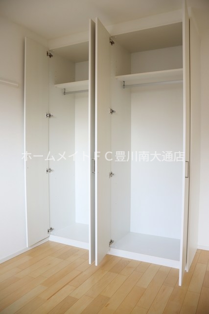 収納　同型別部屋写真（反転）