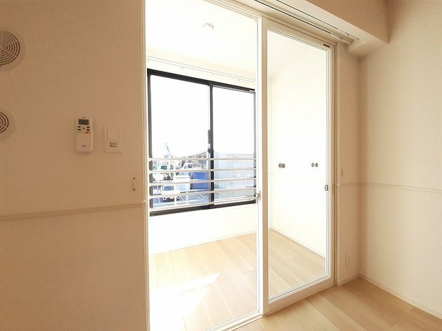 その他部屋・スペース　サンルーム。雨の日や冬でも安心して洗濯物が干せます！
