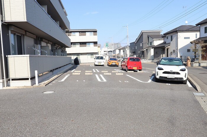 駐車場　駐車場