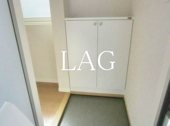 玄関　玄関です。