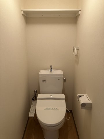 トイレ　別部屋画像