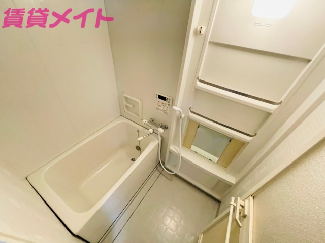 バス・シャワールーム　同型参考写真