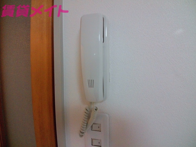 セキュリティ　同型参考写真